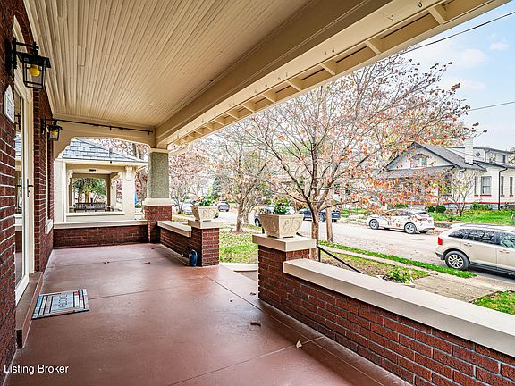 4th image of 2118 Murray Ave