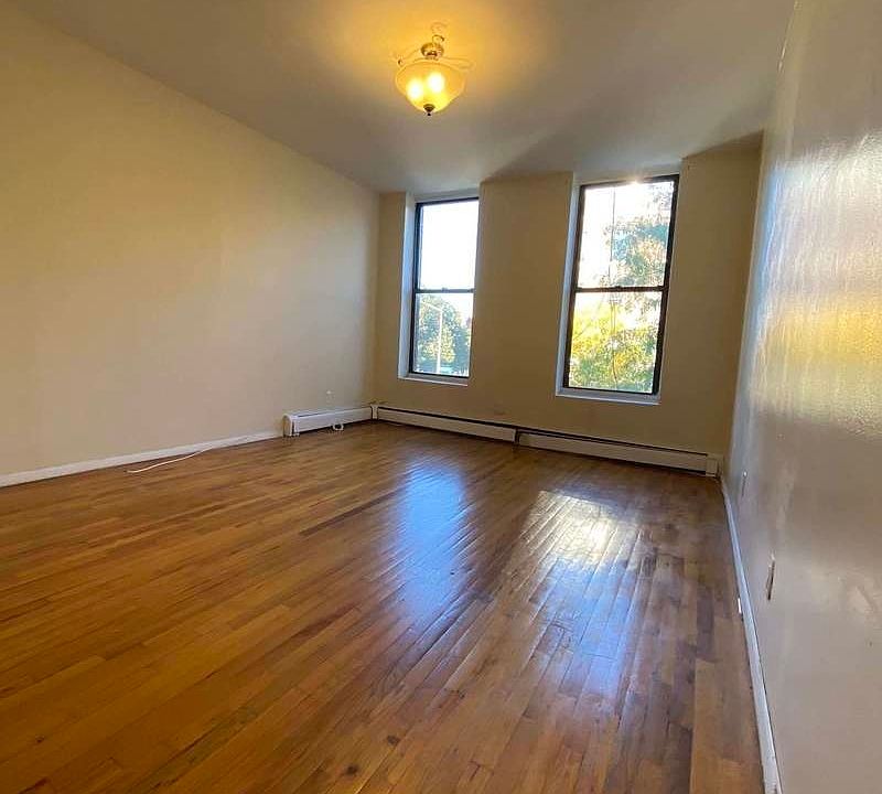 1st image of 428 Prospect Ave APT 2R