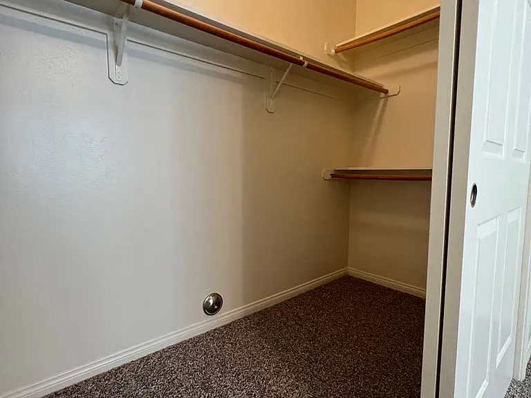 717 Meadow Grove Ct #D — Photo 9