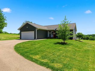 503 Bennett Rd, Dodgeville, WI 53533
