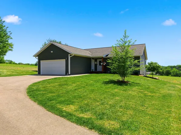 503 Bennett Rd, Dodgeville, WI 53533