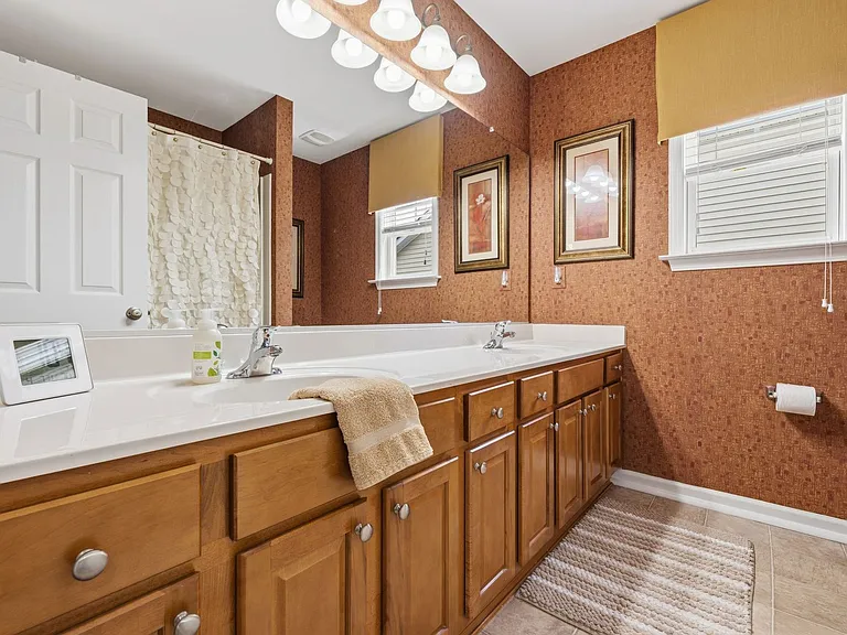 3809 Stoneybrook Dr — Photo 17