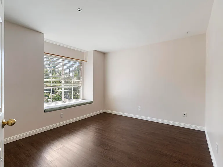 1549 Spyglass Dr — Photo 24