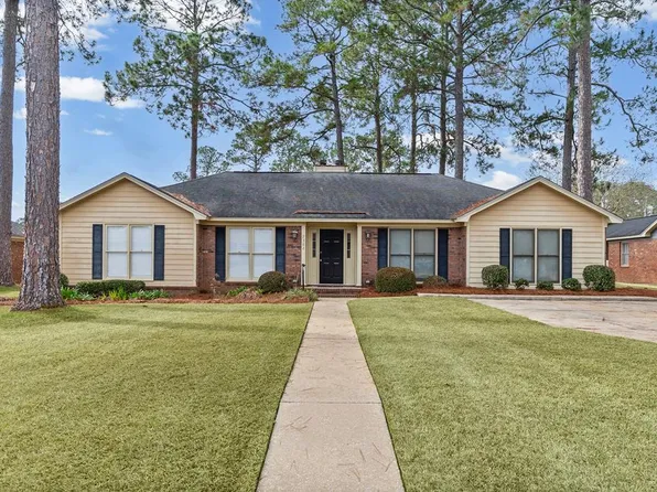 2302A Tuxedo Ln, Albany, GA 31707