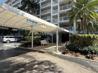 3520 Oaks Way APT 107, Pompano Beach, FL 33069
