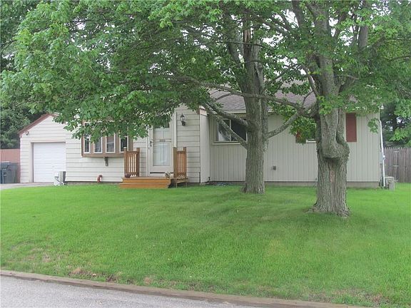 3rd image of 97 Blanchard Ave