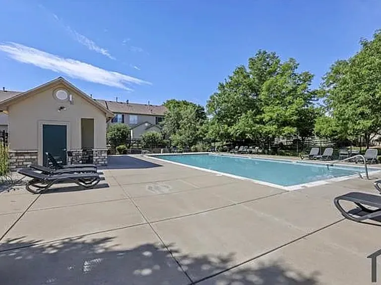 12794 Ivy St — Photo 2