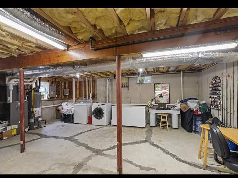 140 Grant St #140B — Photo 9
