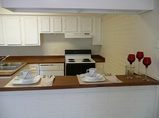 11110 Bammel North Houston Rd #B, Houston, TX 77066