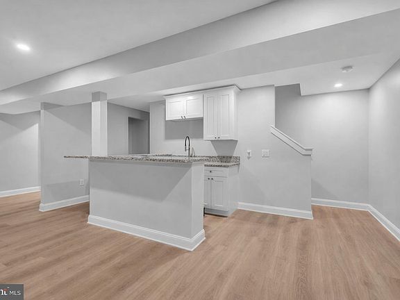 4th image of 209 Charles Corliss Blvd