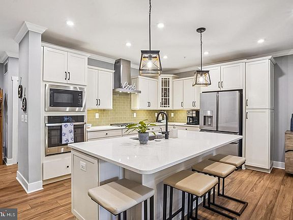 5th image of 3000 Herons Nest Way Unit 11