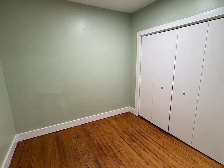 179 Raymond St #1 — Photo 4