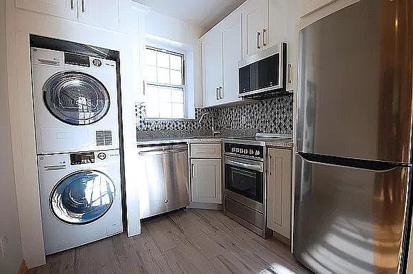 1st image of 349 E 14th St APT 4R