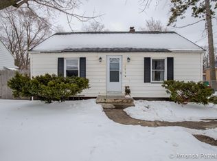 1230 Harvey St, Muskegon, MI 49442