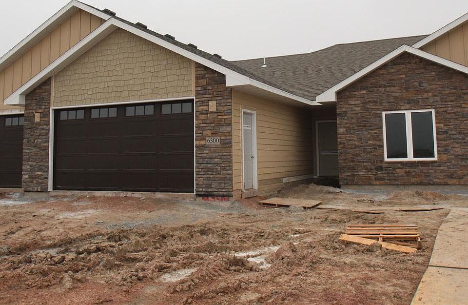 1st image of 6300 S Maple Rock Pl