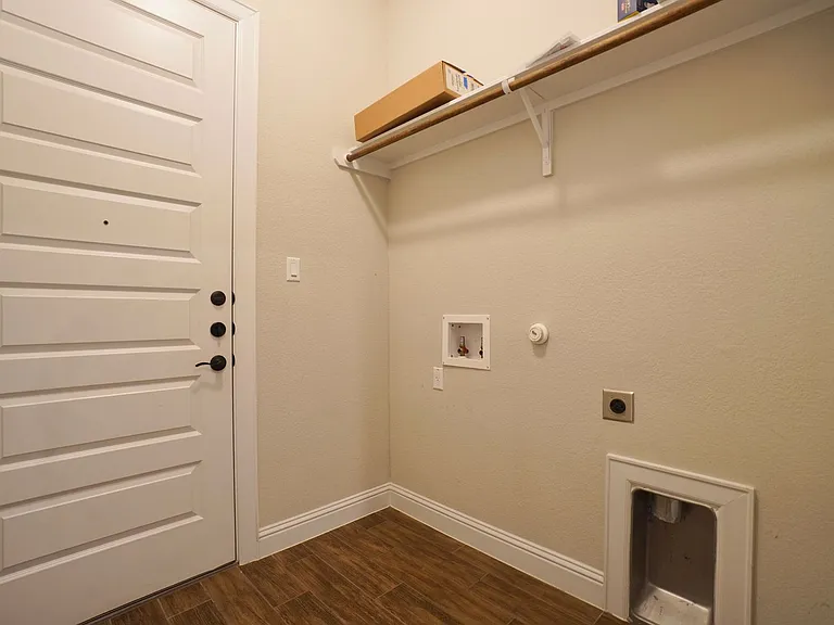 6650 Verona Pl — Photo 29