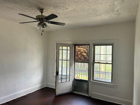 5th image of 3218 E 135th St #3