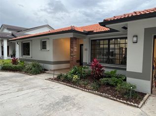 8321 NW 167th Ter, Miami Lakes, FL 33016