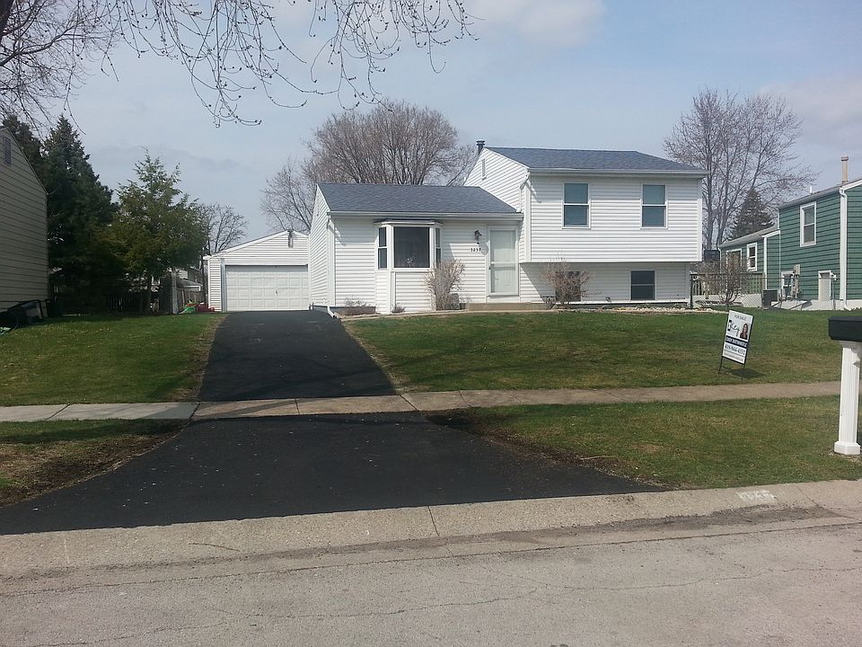 2nd image of 3237 Lantern Dr