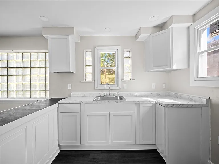 505 Wylie Ave — Photo 18