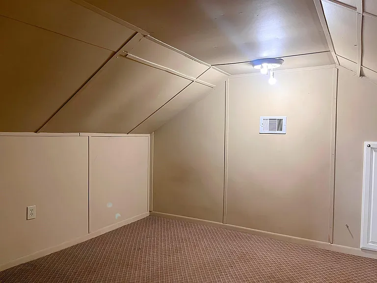 2000 Avenue M — Photo 12