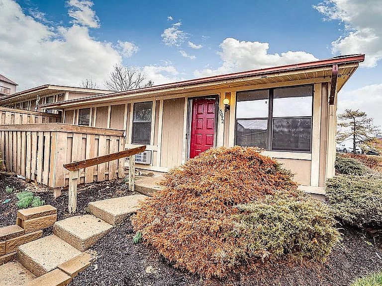 1st image of 5072 Foxwood Pl
