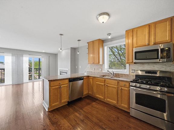 3rd image of 7501 W Irving Park Rd APT 2