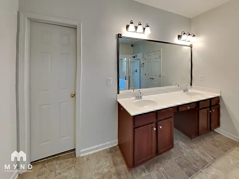 1297 Winwood Dr — Photo 9