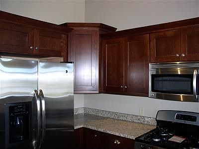 5th image of 105 W Danaher St #20