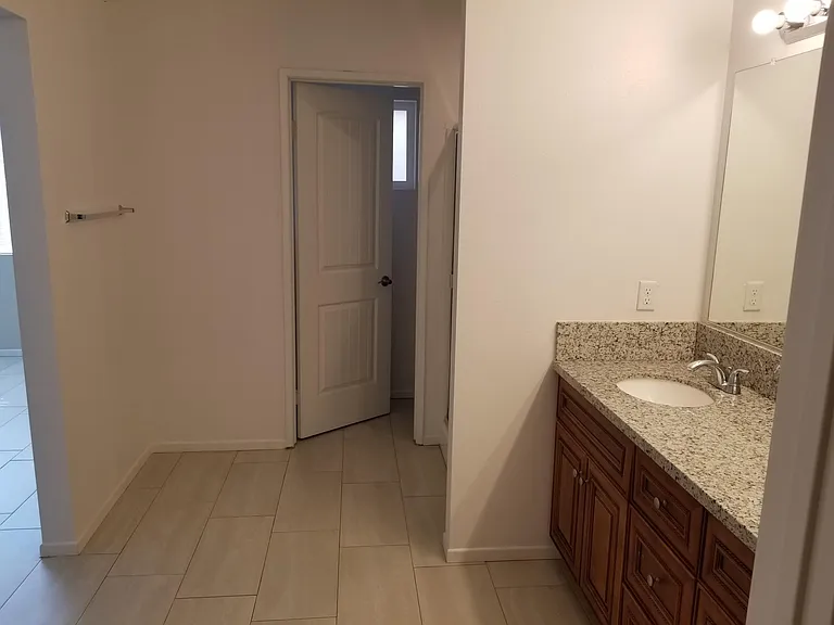 8471 Laurel Ave #401 — Photo 6