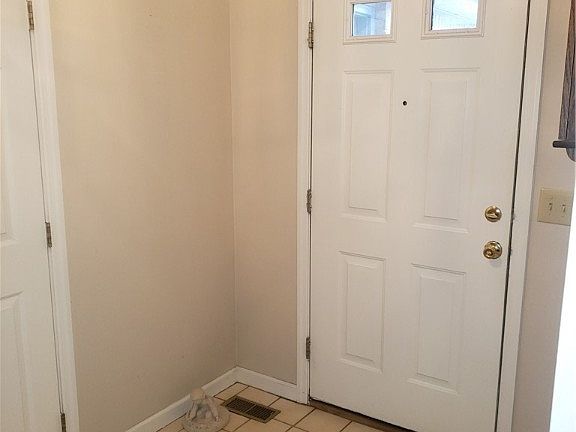3rd image of 847 Attica St