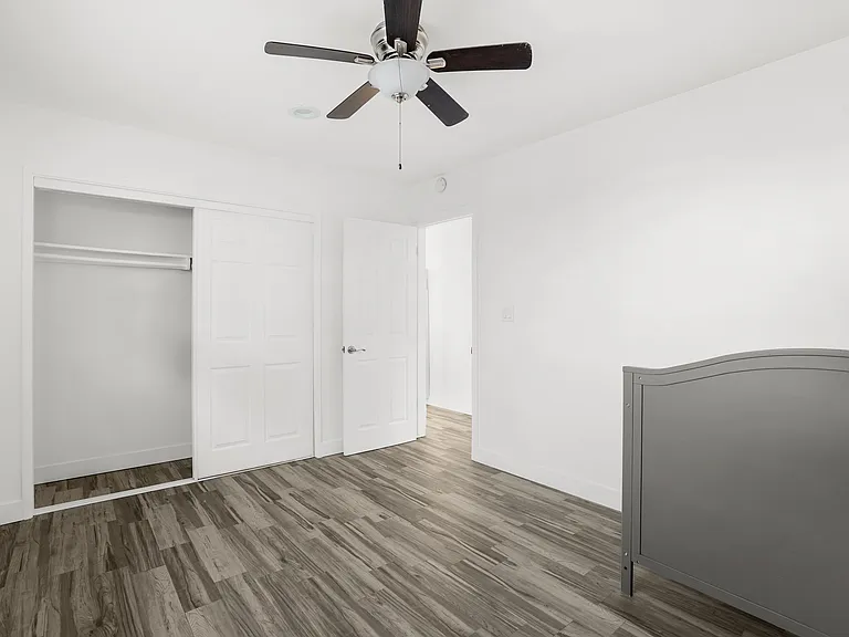 813 S Parton St — Photo 15