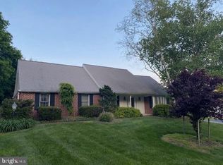 1 Applewood Ct, Hockessin, DE 19707