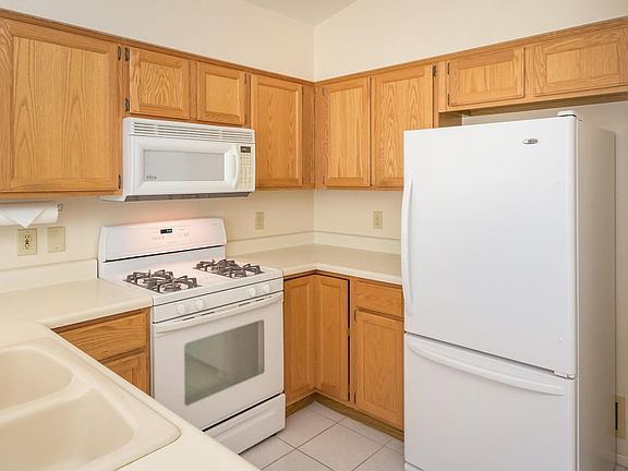 3rd image of 14147 N Trade Winds Way