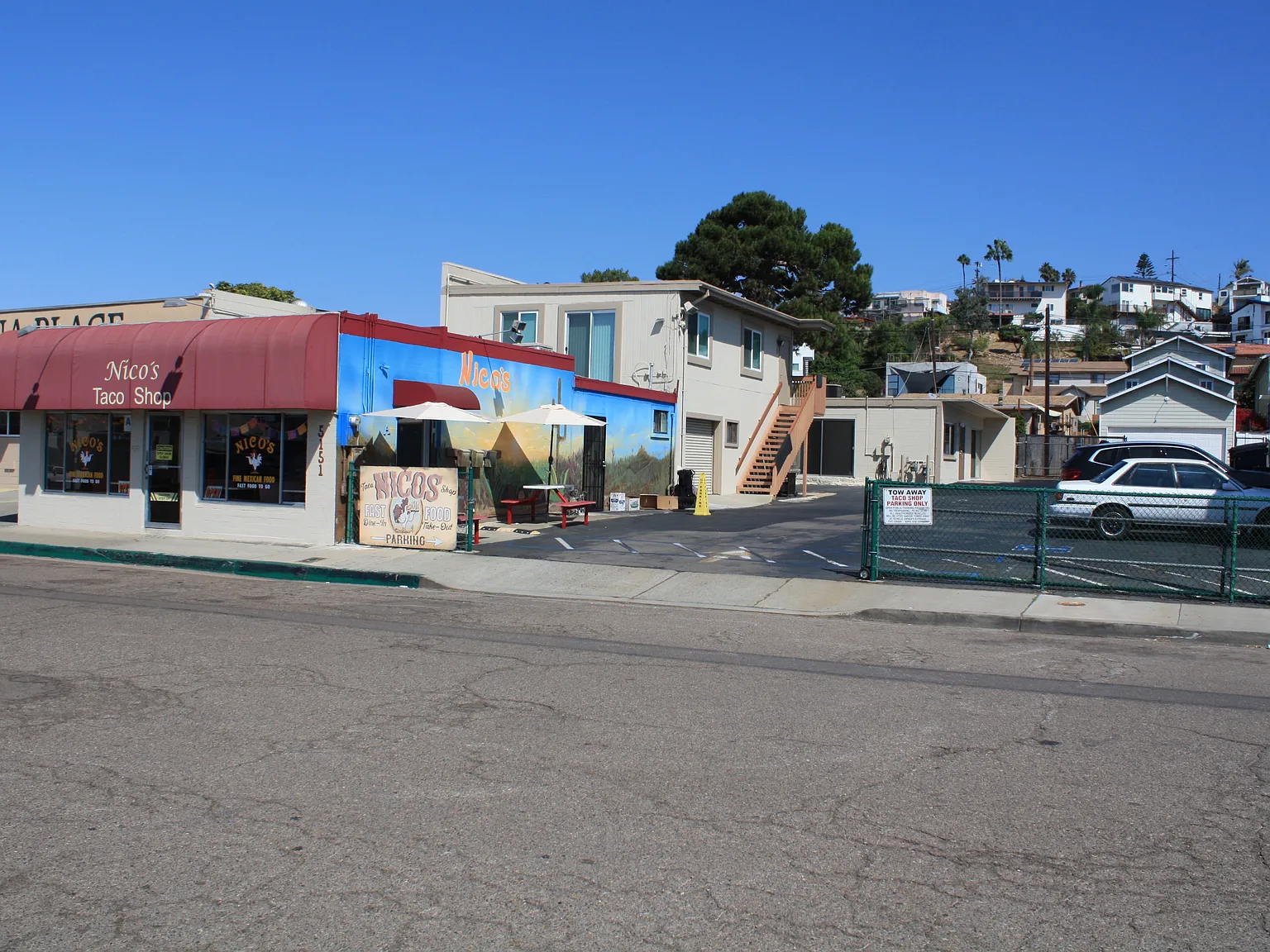 2 bed, 1100 sqft, $2,900 — Photo 3
