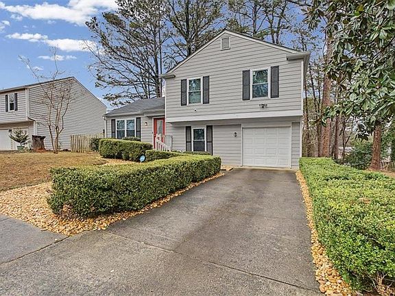 3rd image of 2964 Carrie Farm Rd NW