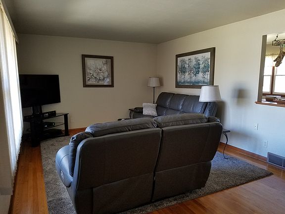 5th image of 510 S Seward St