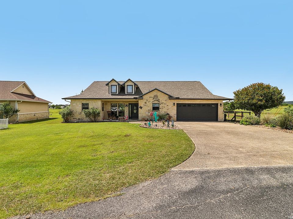 1st image of 308 Wood View Cir