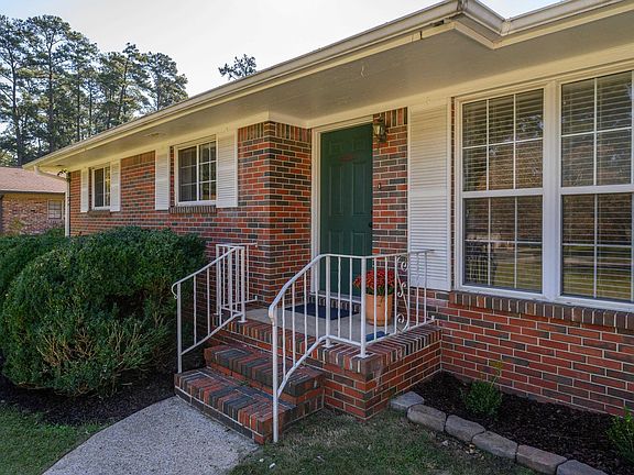 5th image of 2232 Hawksbury Ln