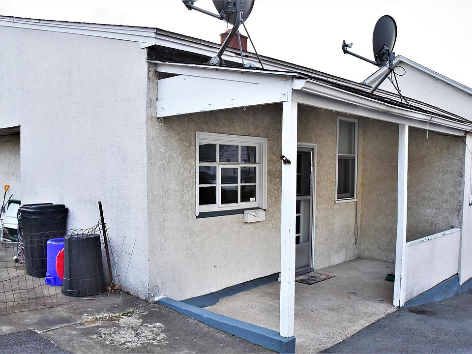 1st image of 1416 Penn Ave Rear 1416