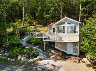 161 Molyneaux Rd, Camden, ME 04843