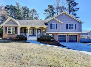 3736 Rainbow Cir, Snellville, GA 30039