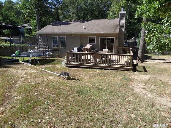 4th image of 11 Westbury Dr