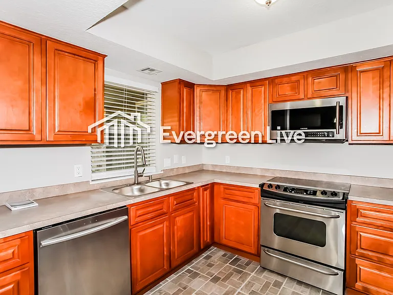 2837 Green Canyon Dr — Photo 6