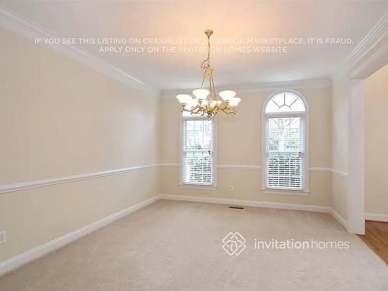 5633 Legacy Cir — Photo 8