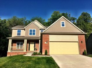 172 Summer Shade Dr, Howell, MI