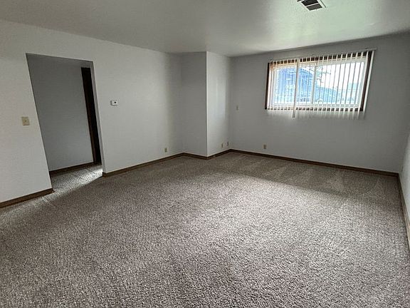 2nd image of 733-747 Russell Rd #733-14