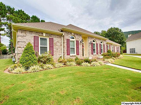 3rd image of 14000 Cromwell Cir SE
