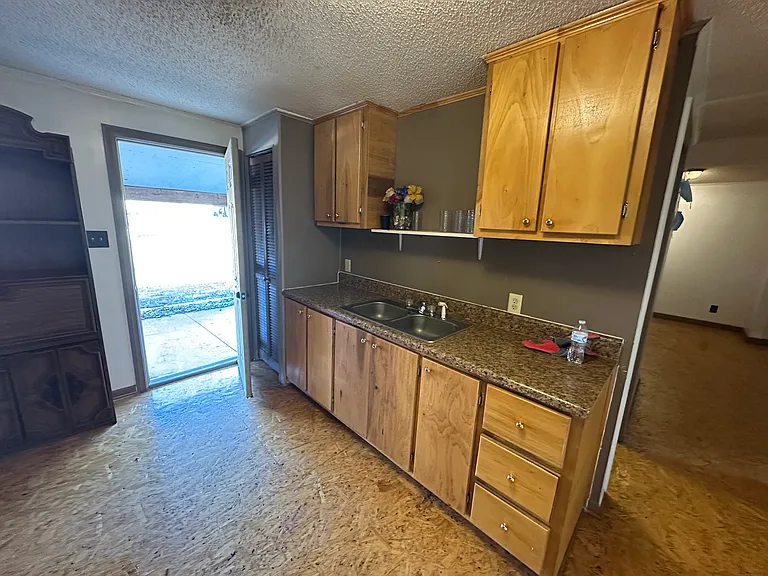 119 Springs East Rd #1 — Photo 7