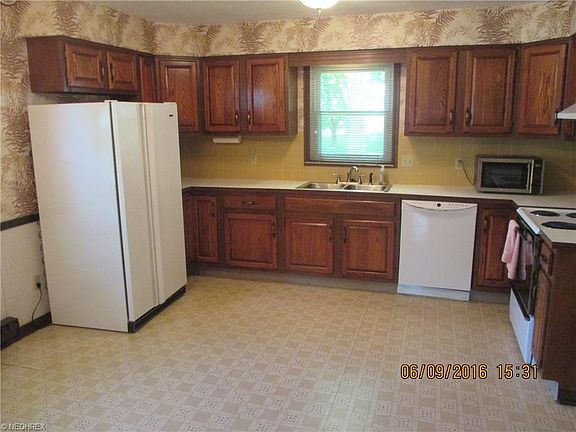 3rd image of 435 Garver Dr